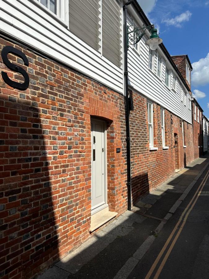 Jesticos, Perfectly Wonderful Central , 1 Parking Included Canterbury Exterior photo
